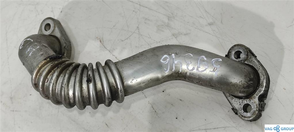 трубка системы рециркуляции EGR Volkswagen Passat B7 2013, 2.0 л., TDi, дизель, седан, CFH, 03P131521A, CFF, CFG, CLL, CFJ, CLC, . - фото №1