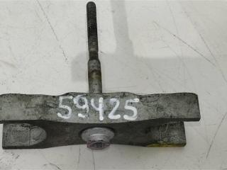 крепление форсунки Volkswagen Passat B7 2013, 2.0 л., TDi, дизель, седан, 03L130216A, CFF, 03L216A