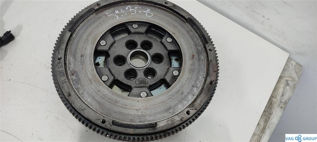 маховик Volkswagen Passat B7 2013, 2.0 л., TDi, седан, 03L105266DJ, CBAA, CBAB, CBDC, CBBB, CFF, CBAC, . - фото №1