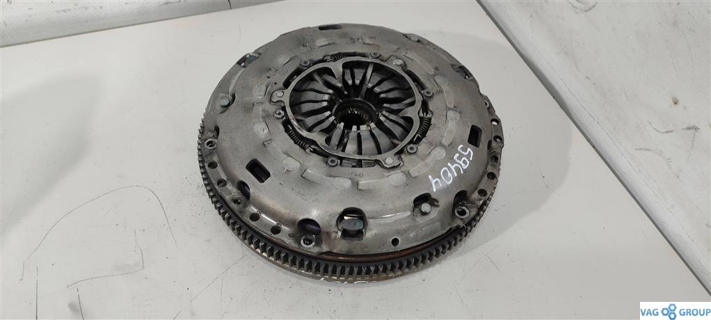 маховик Volkswagen Passat B7 2013, 2.0 л., TDi, дизель, седан, BMP, BKP, 03L105266BQ, CBAA, CBAB, CBDC, CBBB, BMA, CLLA, CFGC, CBAC, ., CGFB - фото №1