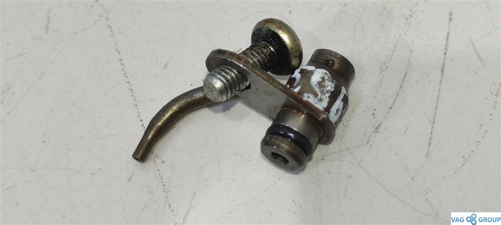 форсунка масляная Ford Kuga 2 поколение 2014, 1.6 л., бензин, внедорожник 5 дв., B4164T, JQMA, JQMB, B4164T3, JTDA, JTDB, JTMA - фото №1