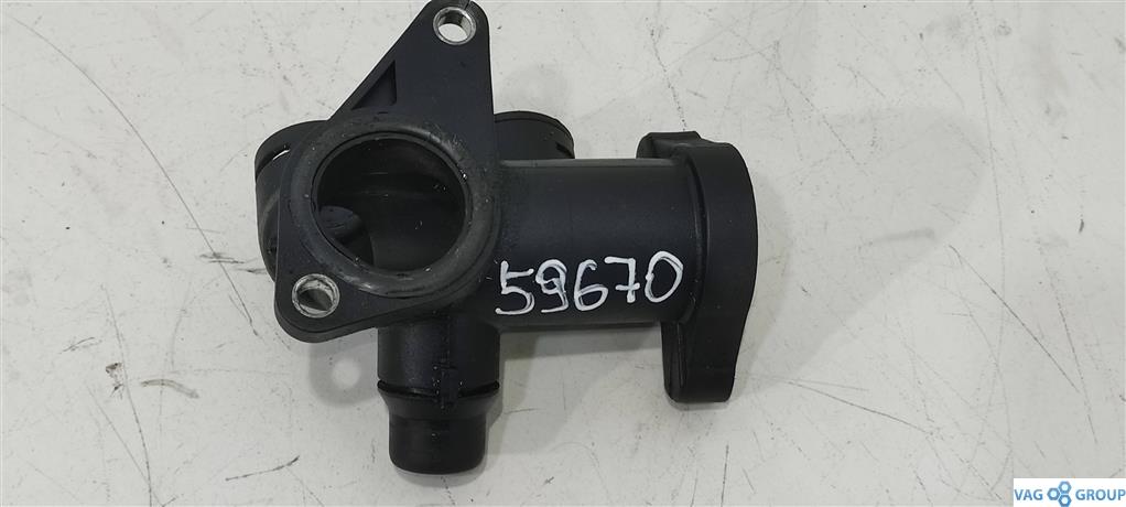 фланец (тройник) системы охлаждения Volkswagen Passat B5 1998, 1.8 л., бензин, седан, ATW, ANB, AEB, 058121133B, ADR, 058121132, 108196 - фото №1