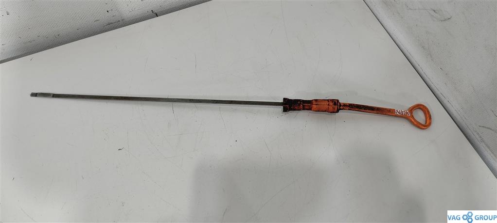 щуп двигателя Volkswagen Passat B5 1998, 1.8 л., бензин, универсал, APT, 053115611C, ADR, . - фото №1