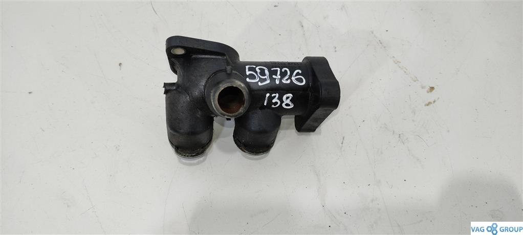 фланец (тройник) системы охлаждения Volkswagen Passat B5 1998, 1.8 л., бензин, седан, ATW, ANB, AEB, 058121133B, ADR, 058121132, 108196 - фото №1