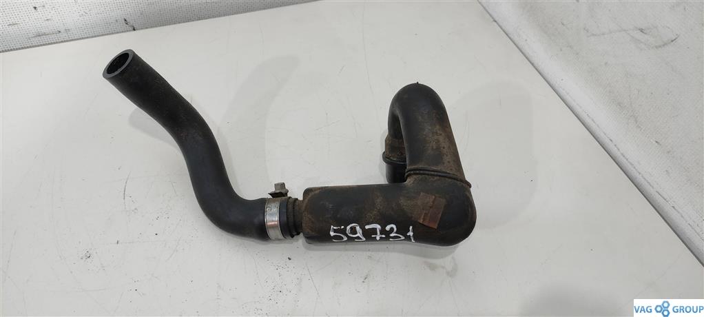 патрубок вентиляции картера Volkswagen Passat B5 1998, 1.8 л., бензин, седан, 058103213 - фото №1