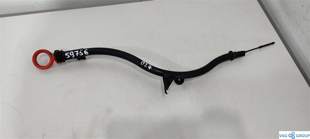 щуп двигателя Volkswagen Passat B6 2009, 2.0 л., TDi, дизель, седан, 03L103634J, 03L103634M, 03L115611T, 03L115611J, CFFA, CFFB, CFGB, CLLA, CFGC - фото №1