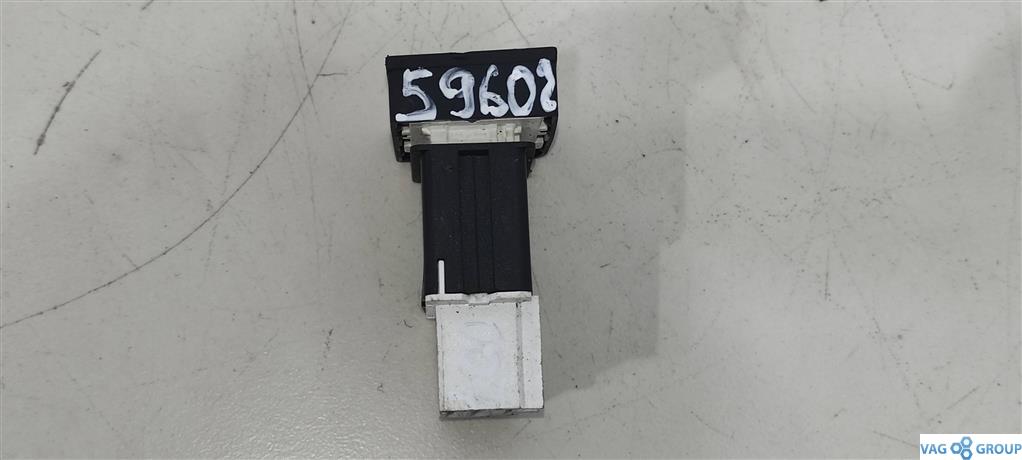 кнопка ASC / ESP Volkswagen Passat B6 2007, 2.0 л., бензин, седан, 3C0927117, . - фото №1