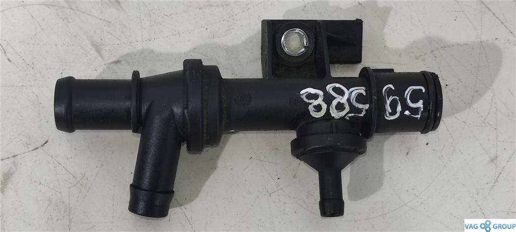 фланец (тройник) системы охлаждения Volkswagen Passat B7 2013, 1.4 л., бензин, седан, CAX, 03C103175G, 03C103175F - фото №1