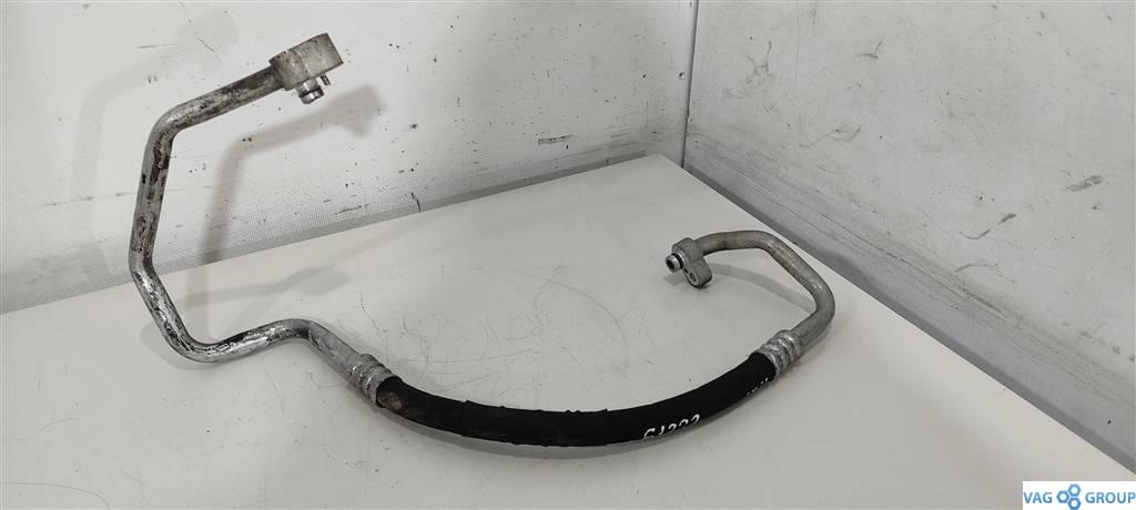 трубка кондиционера Volkswagen Passat B7 2013, 2.0 л., TDi, дизель, седан, 5C0820721C, . - фото №1