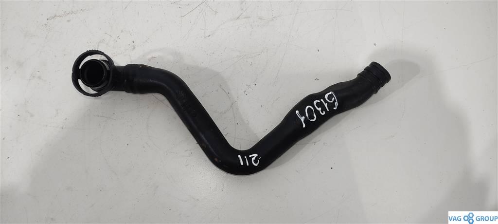 патрубок вентиляции картера Volkswagen Passat B6 2006, 2.0 л., бензин, седан, BVZ, BVY, BLR, BLX, BLY, BVX, 06F103217, . - фото №1