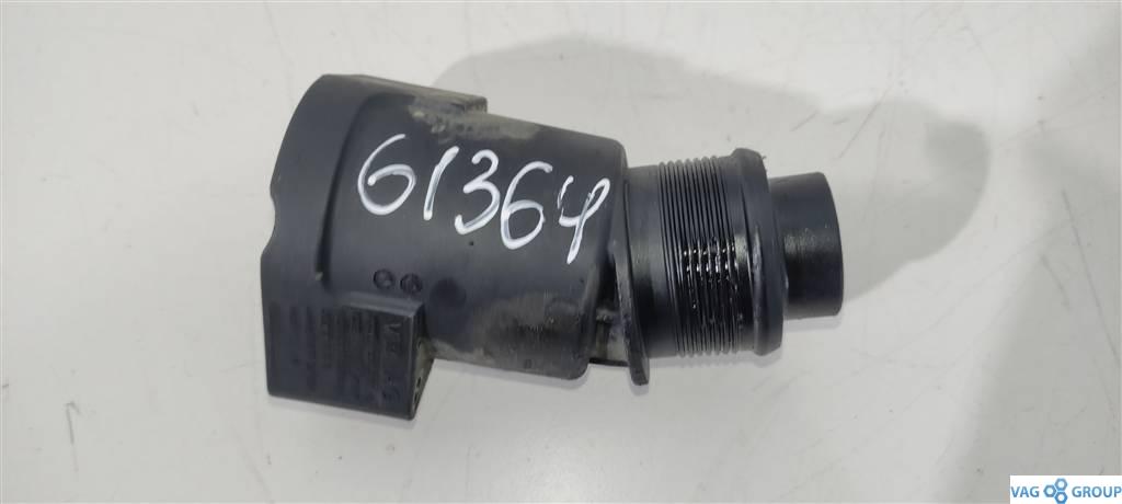 патрубок турбины Volkswagen Passat B7 2013, 2.0 л., TDi, дизель, седан, CBA, 03L131111G, CBB, CFF, CBD, . - фото №1