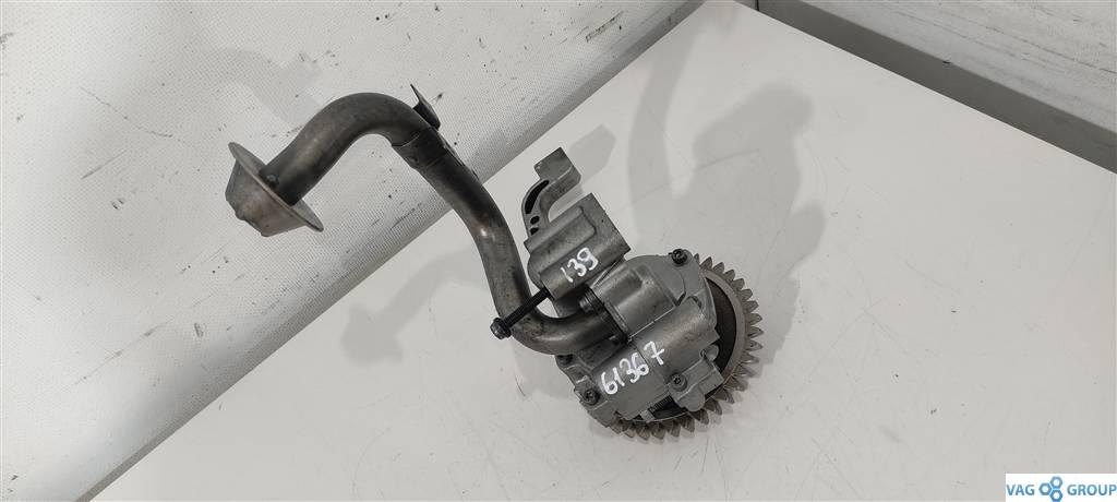 насос масляный Volkswagen Transporter T5 2006, 2.5 л., TDi, дизель, микроавтобус, AXE, 070115153, AXD, . - фото №1