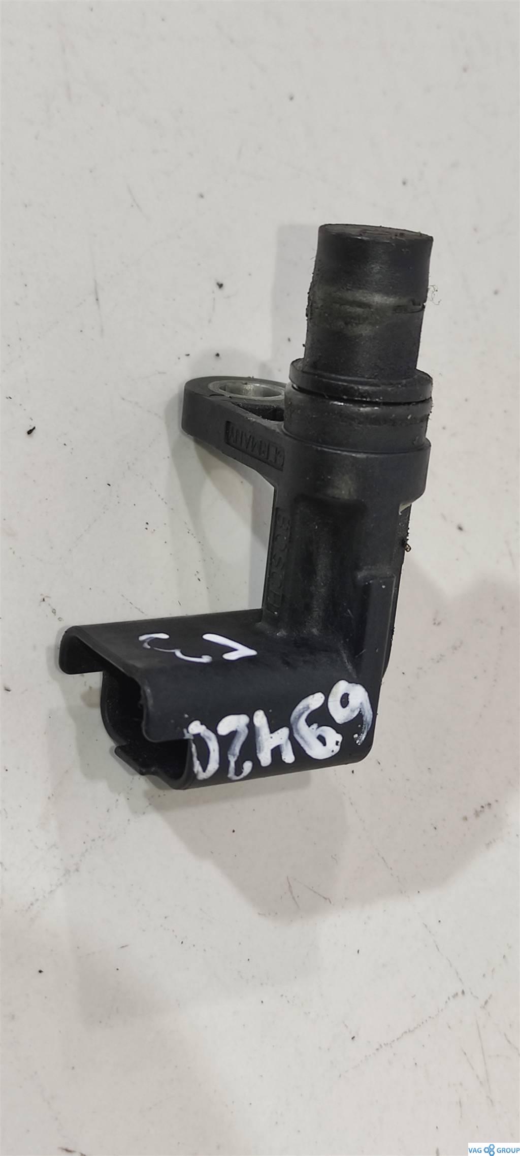 датчик распредвала Ford Focus 3 поколение 2013, 1.6 л., бензин, хетчбэк 5 дв., EP6, 5FX, 5GY, 5FW, 5FT, N12B16A, 5F0, 5F04, 5F01, 10FHCK, 5F01EP6C, 5FH, 5FS, N12B16, N16B, N16B16, 10FJAU, 10FJCG, EP6DT, 5G0, 5G02, 5GZ, EP6FDT, FDTM, EP6FDTM, N12, N12B, N16, N16B16A, PSA5FT, V753354980N, EP65FW - фото №1