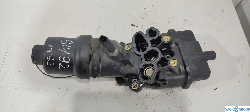 корпус масляного фильтра Volkswagen Passat B6 2006, 2.0 л., бензин, седан, BVZ, BVY, BLR, BLX, BLY, BVX, 06D115397G, 06D115397J, 06D115397D, 06D115397K - фото №1