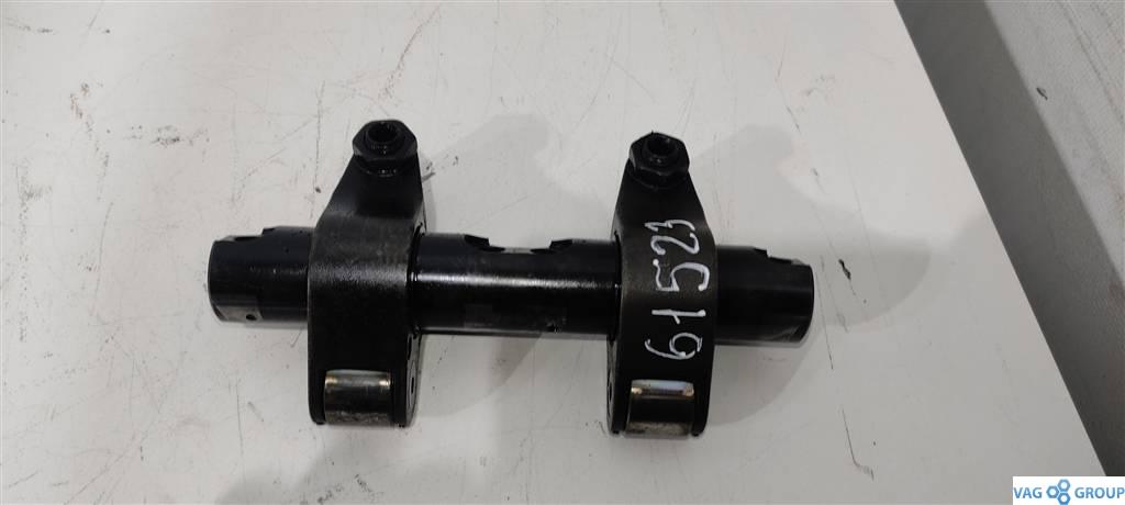 ось коромысел Volkswagen Transporter T5 2007, 1.9 л., TDi, дизель, фургон, BRS, AVF, AVB, BDJ, AXB, AXC, BRR, AWX, BDK, BXE, BPW, BLS, 038109527AF, BKE, BMM, BJB, BSU, BST, . - фото №1