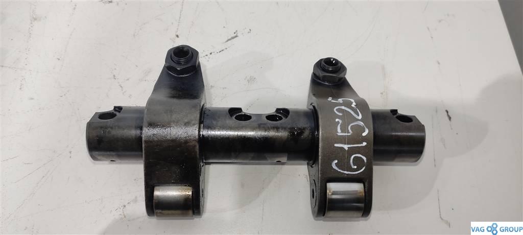 ось коромысел Volkswagen Transporter T5 2007, 1.9 л., TDi, дизель, фургон, BRS, AVF, AVB, BDJ, AXB, AXC, BRR, AWX, BDK, BXE, BPW, BLS, 038109527AF, BKE, BMM, BJB, BSU, BST, . - фото №1