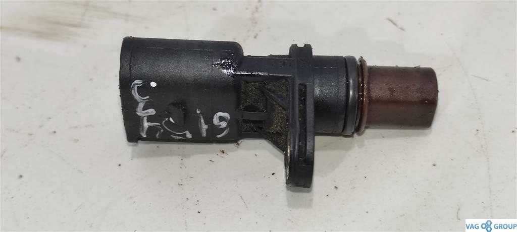 датчик распредвала Volkswagen Passat B6 2007, 2.0 л., бензин, седан, BPY, BWA, 07K907601, 07K907601A - фото №1