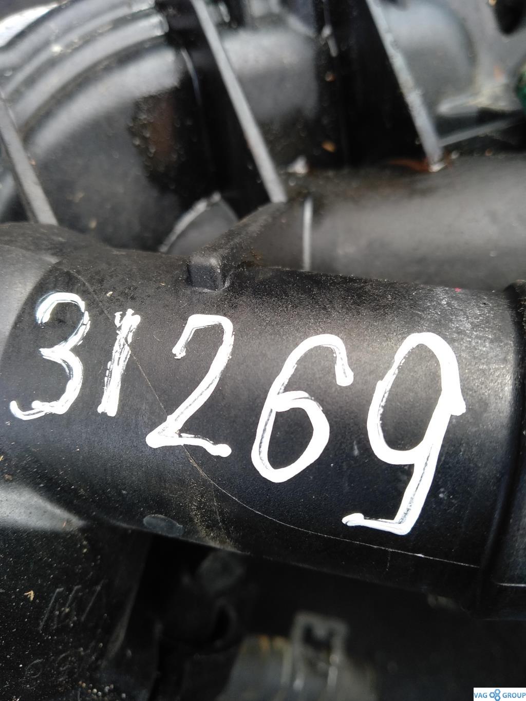 корпус помпы Volkswagen Golf 7 поколение 2014, 1.4 л., TSI, бензин, хетчбэк 5 дв., 04E121042M, CZD, CPW, 04E121004Q, 04E121600AD, CNLA, CRJA, CPTA, CJZA, CYV, CHPA - фото №1