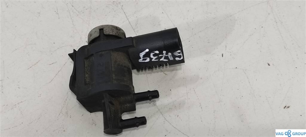 электромагнитный клапан Volkswagen Passat B7 2013, 2.0 л., TDi, дизель, седан, 1K0906283C, . - фото №1