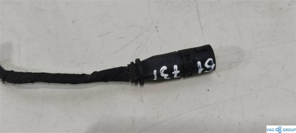 Проводка (планка) свечей накала Volkswagen Passat B7 2013, 2.0 л., TDi, дизель, седан, CAY, CFH, 03L971785, CFF, CFG, CLL, CFW, CLN, CLJ, CFJ, CLC, CPY, CKR, CWX, 03L971921 - фото №1