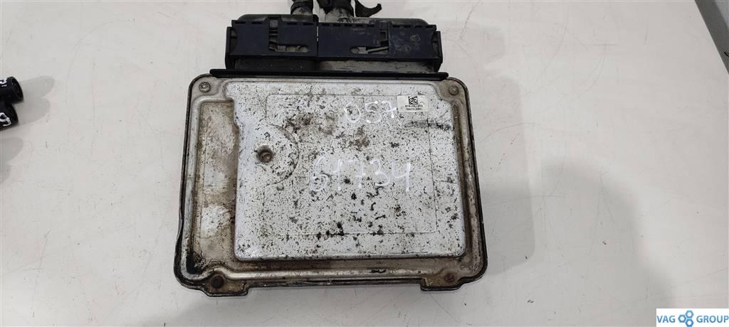 блок управления двигателем Volkswagen Eos 1 поколение 2008, 2.0 л., TDi, дизель, кабриолет, BMM, 03G906021TA, . - фото №1