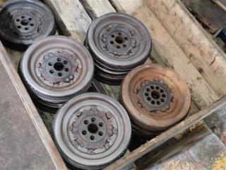 маховик Volkswagen Passat B7 2013, 2.0 л., TDi, дизель, седан, 03L105266AK, BKC, BXE, 03L105266DE, 03L105266DF, 03L105266CL, BJB, CBAA, CBAB, CBDC, CBBB, CFF, CFG, CBAC, 03L105266EG, 03L105266EF