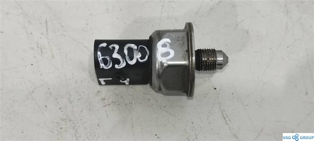 датчик давления топлива Audi A6 4F/C6 2006, бензин, универсал, 03C906051D, . - фото №1