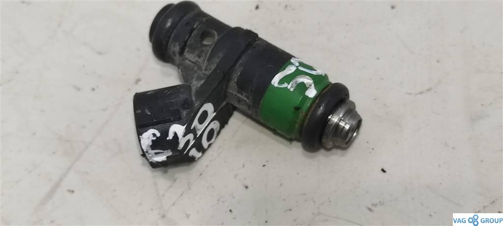 форсунка Skoda Fabia 2 поколение (5J) 2007, 1.2 л., бензин, хетчбэк 5 дв., BME, AZQ, 03E906031, . - фото №1