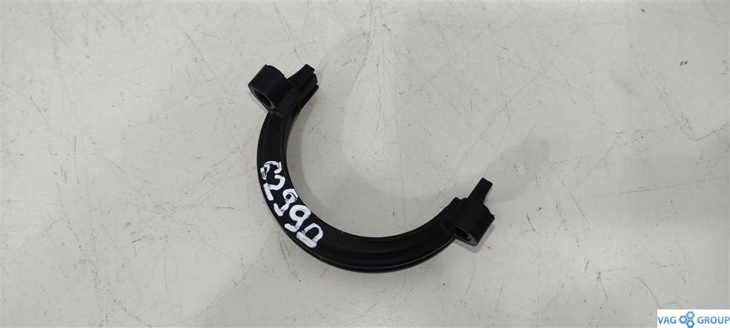 Скоба Volkswagen Passat B7 2013, 1.4 л., TFSI, бензин, универсал, 03C145643, 03C145853, . - фото №1