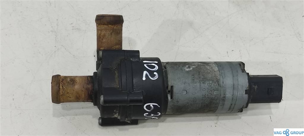 насос антифриза дополнительный Volkswagen Touareg 1 поколение 2003, 3.6 л., бензин, внедорожник 5 дв., BDL, 3D0965561D, AXZ, AZZ, BKJ, BAA, BMX, BMV, BRJ, . - фото №1