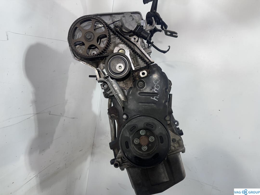 двигатель Audi A4 B6 2003, 1.8 л., бензин, седан, AWT, AWM, AMB, AWC, AUG, AVJ, APX, BFB, BAM, AJH, AUQ, BEX, AWP, . - фото №1