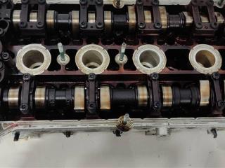головка блока цилиндров Audi A4 B6 2003, 1.8 л., бензин, седан, AWT, AWM, AMB, AWC, AUG, AVJ, APX, BFB, BAM, AJH, AUQ, BEX, AWP