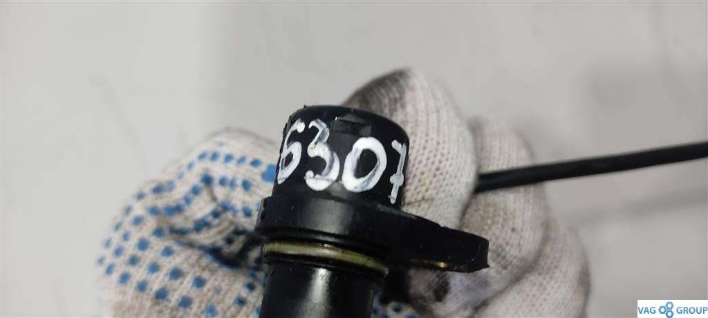 датчик коленвала Volkswagen Passat B6 2007, 3.2 л., бензин, седан, BLV, 022906433, BWS, AXZ, 022957147 - фото №1