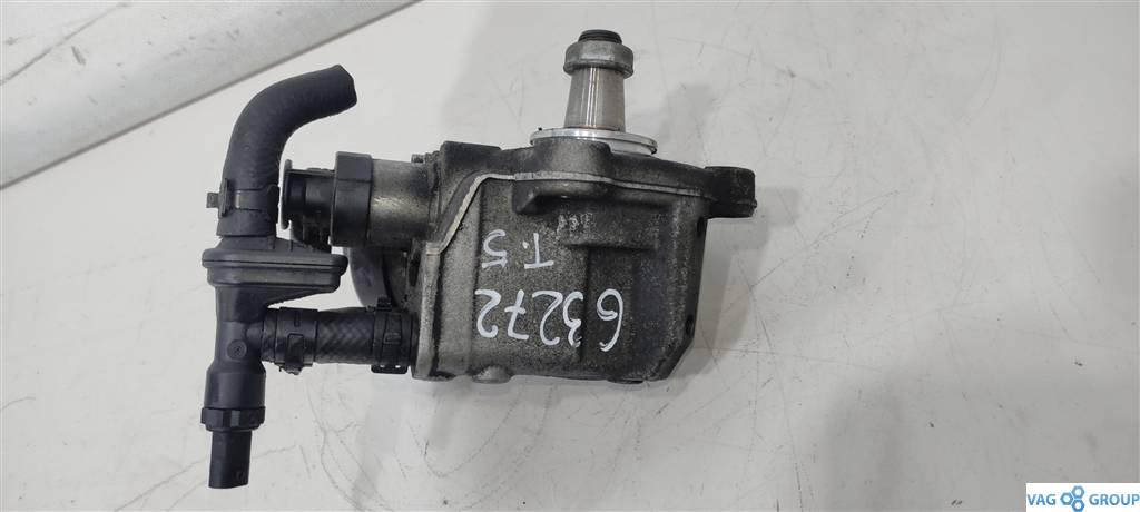 компрессор кондиционера Volkswagen Passat B7 2013, 2.0 л., TDi, дизель, седан, 1K0820859P, 1K0820803S, 1K0820859M, 1K0820859S, 1K0820803L, 1K0820859F, 1K0820803N, 1K0820803F, 1K0820859E, 5N0820803C, 1K0820803P, 5N0820803A, 1K0820859T, 1K0820859C, 5Q0820803E, 5N0820803, 5N0820803H, 890632, 1K0820803C, 1K0820859D, 1K0820803E, ., 5K0820803H, 1K0820808DX, 1K0820808FX, 5K0820803J, 1K0820803QX, 1K0820808A, 1K0820808BX, 1K0820859H, 1K0820859N, 5K0820803, 5K0820803C, 5K0820803E, 5K0820803G, 5K0820803L, 5Q0820803J, 5Q0820803N, 5Q0820803R, 8J0260805A, 699357 - фото №1