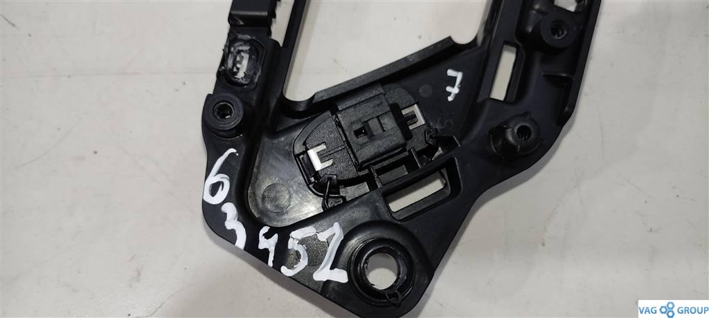 кнопка центрального замка Porsche Macan 1 поколение 2017, бензин, внедорожник 5 дв., ., 95B962125B - фото №1