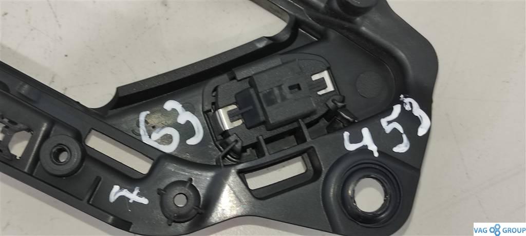 кнопка центрального замка Porsche Macan 1 поколение 2017, бензин, внедорожник 5 дв., ., 95B962126B - фото №1