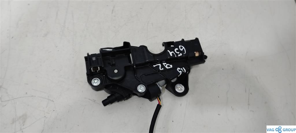 прочая запчасть Mercedes-Benz E-Класс W213/S213/C238/A238 2018, бензин, купе, ., A2058600182 - фото №1