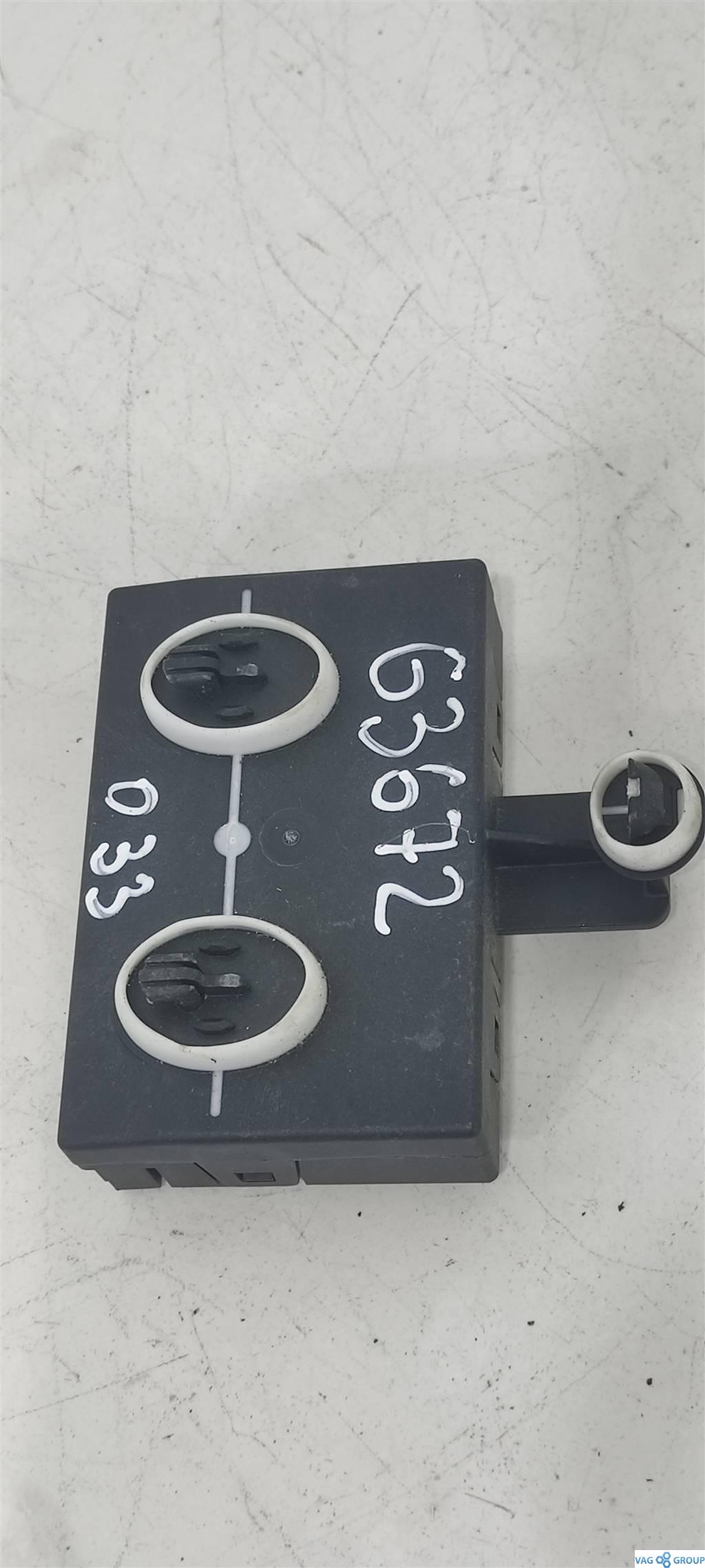 модуль управления двери Porsche Macan 1 поколение 2017, бензин, внедорожник 5 дв., ., 4H0959795P - фото №1