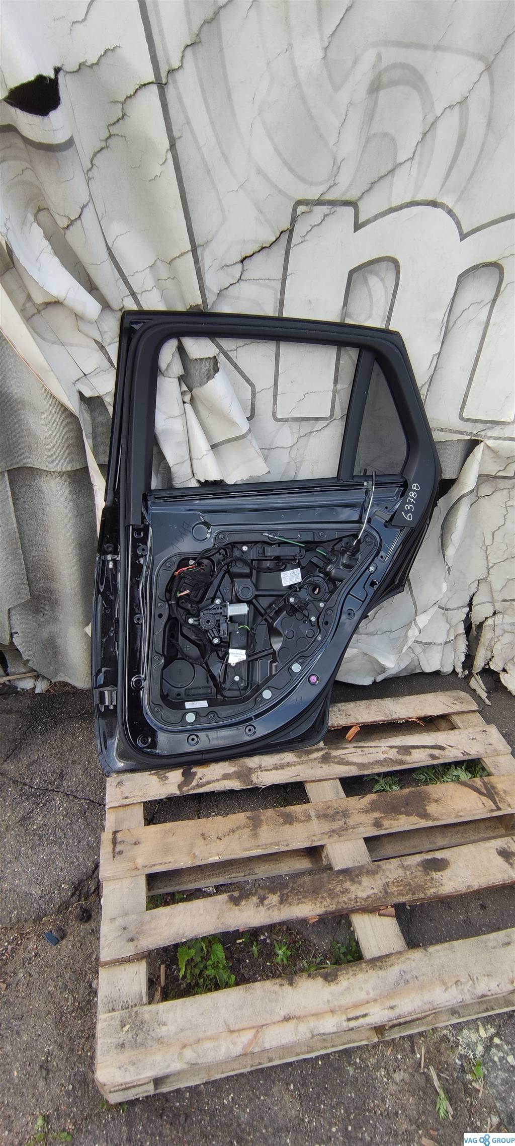 дверь задняя левая Mercedes-Benz GLC-Класс X253/C253 2017, 2.1 л., TDi, дизель, внедорожник 5 дв., ., A2537320310 - фото №1