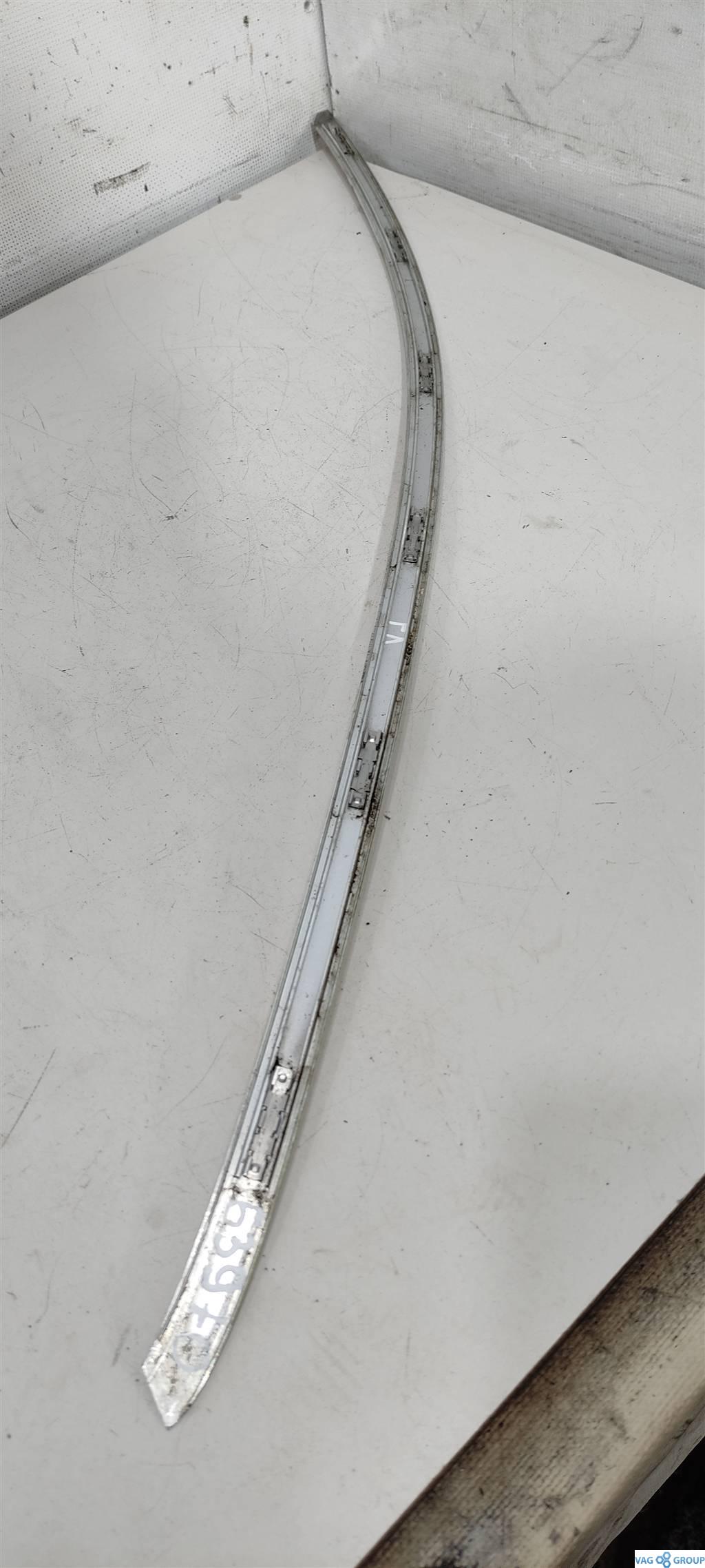 молдинг двери задней правой Mercedes-Benz GLC-Класс X253/C253 2017, 2.2 л., CDi, дизель, внедорожник 5 дв., ., A2536703600 - фото №1