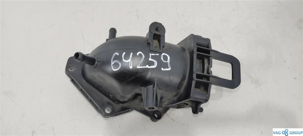 патрубок (трубопровод, шланг) Volkswagen Passat B7 2013, 1.4 л., TSI, бензин, седан, 03C129721B, BLG, BMY, CDG, 03C129721D, CAVD, CTHA, CAVE - фото №1