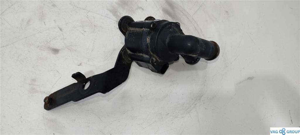 насос антифриза дополнительный Volkswagen Passat B7 2013, 2.0 л., TDi, дизель, седан, 5N0965561A, CBAA, CBAB, CBDC, CBBB, CJCB, CBAC, . - фото №1