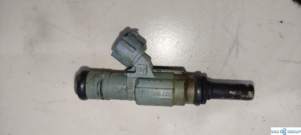 форсунка Volkswagen Touareg 1 поколение 2004, 3.2 л., бензин, внедорожник 5 дв., 022906031J, AWC, 0280157012, ATM, BKL, BRK - фото №1