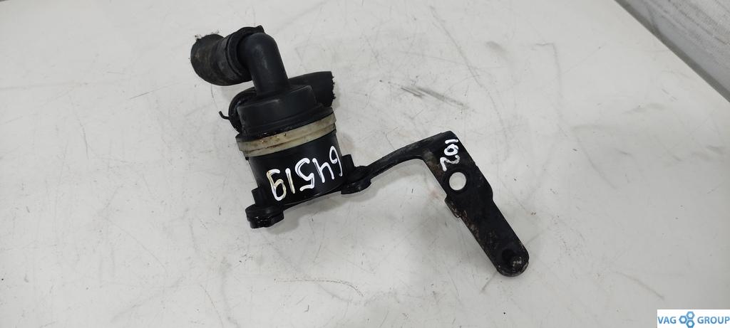 насос антифриза дополнительный Volkswagen Passat B7 2013, 2.0 л., TDi, дизель, седан, 5N0965561A, CBAA, CBAB, CBDC, CBBB, CJCB, CBAC, . - фото №1