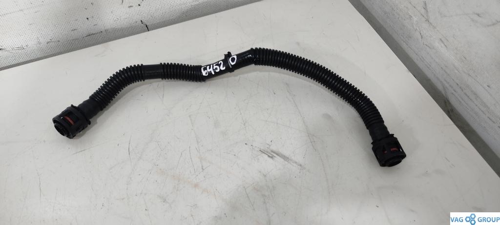 патрубок (трубопровод, шланг) Ford Focus 3 поколение 2013, 1.6 л., бензин, хетчбэк 5 дв., BM5G6K817BD, . - фото №1