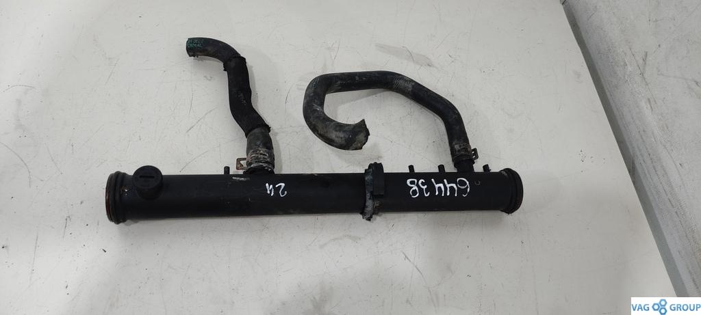 трубка охлаждающей жидкости Volkswagen Transporter T5 2006, 3.2 л., бензин, микроавтобус, 022121085A, ., 022121050A - фото №1