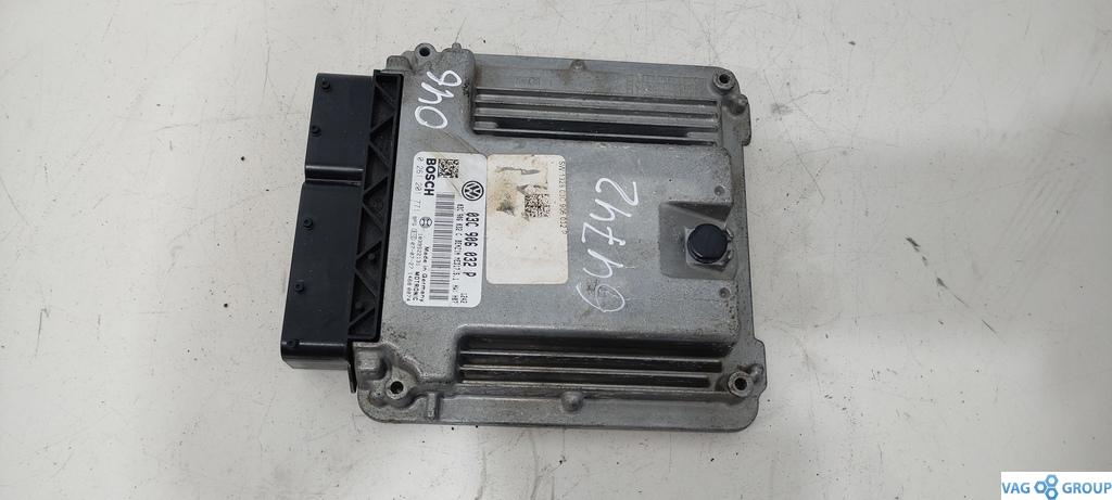 блок управления двигателем Volkswagen Golf 5 поколение 2007, 1.4 л., TSI, бензин, хетчбэк 5 дв., BLG, CAX, CAV, ., 03C906032P - фото №1