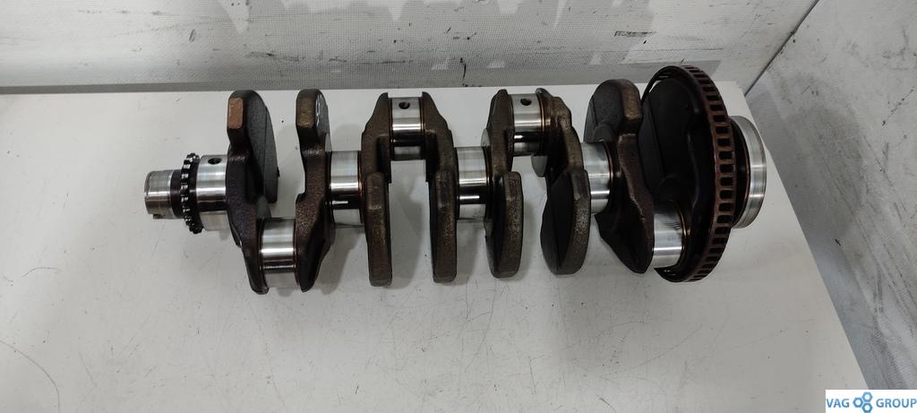 коленвал Volkswagen Passat B6 2006, 2.0 л., бензин, седан, BVZ, BPG, BVY, BPY, BLR, BLX, BLY, 06D107066AB, BPJ, BWE, BVX, AXX, BWA, BWT, CDL, 06F109102B, BGB, BUL, BYK, CDLA, CDLC - фото №1