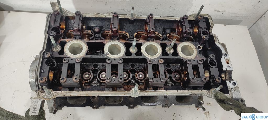 головка блока цилиндров Audi A4 B6 2003, 1.8 л., бензин, седан, AWT, AWM, AMB, AWC, AUG, AVJ, APX, BFB, BAM, AJH, AUQ, BEX, AWP - фото №1