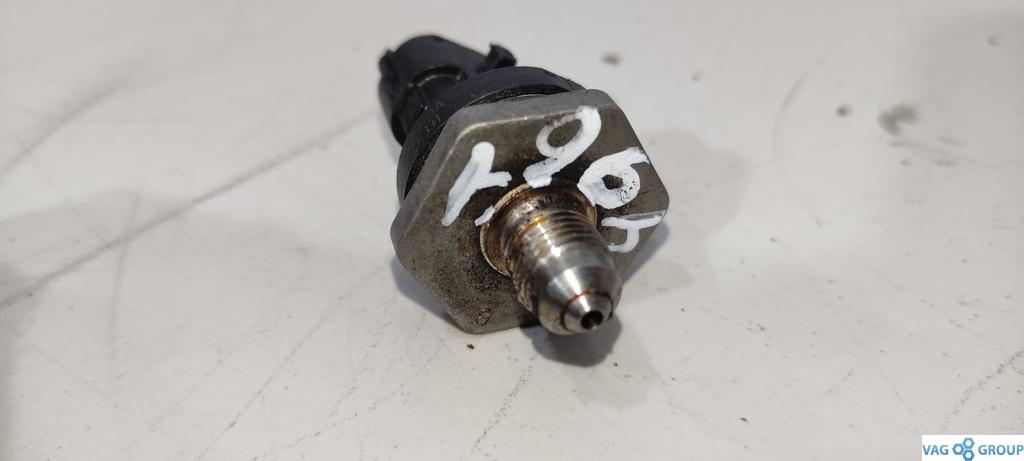 датчик давления топлива Ford Kuga 2 поколение 2014, 1.6 л., бензин, внедорожник 5 дв., B4164T, BM5G9F972BA, 0261545039 - фото №1